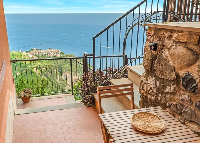 Casa Fuori Di Mare فيرناتْسا