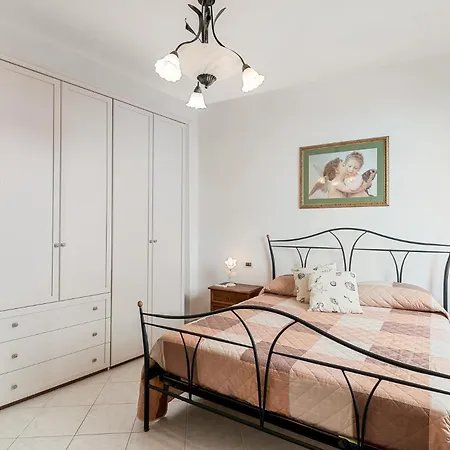 Casa Fuori Di Mare *